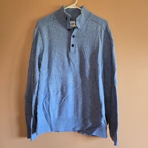 GAP Men's Light Blue Pullover Sweater PTP=21.5"